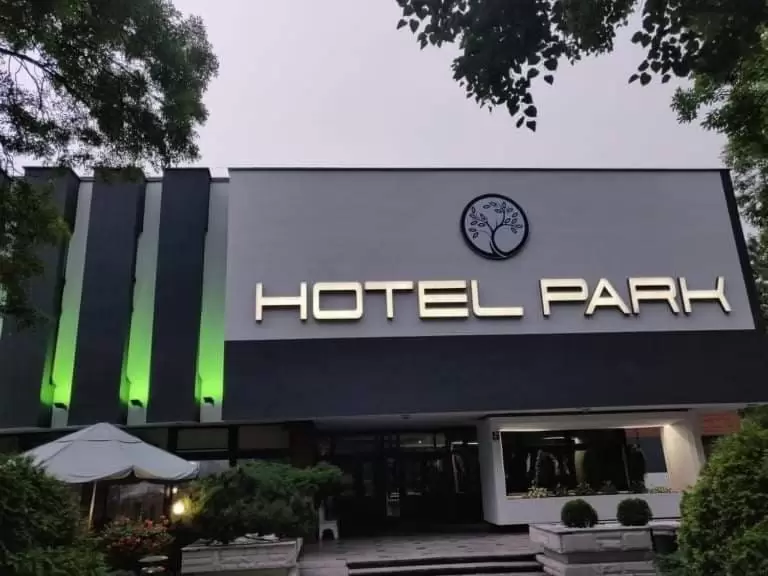 Hotel Restauracja Park**